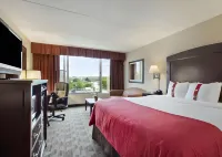 Holiday Inn & Suites 查爾斯頓 南查爾斯頓住宿飯店