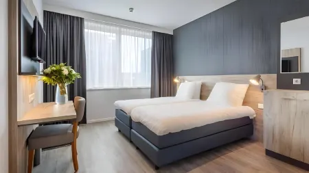 Joy Hotel