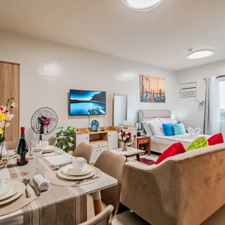 Precious Florannjoe Chic New Studio with Best Care