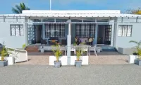 Villa Bella is 5 Mins from the Beach with Amazing Garden Overlooking the Pool Hôtels à proximité de : Maritim Crystals Diving Centre