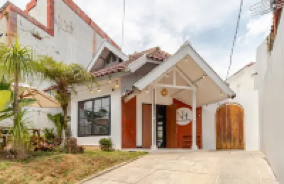 Villa Hanum Puncak Private Pool 2 Kamar Tidur
