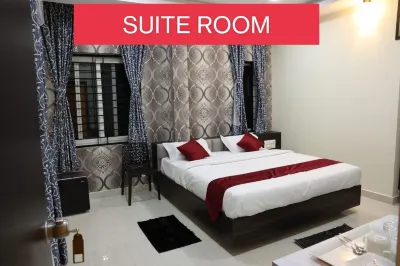 Sunshine International Boarding & Lodging فنادق في Belur
