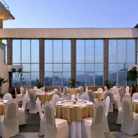 Majestic Court Sarovar Portico
