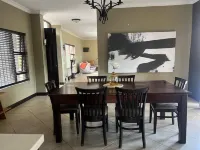 Fourways Luxury 5-Bed Home Hotels in Chartwell