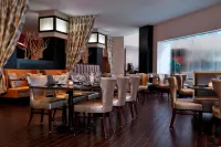 Renaissance Orlando Airport Hotel - breakfast