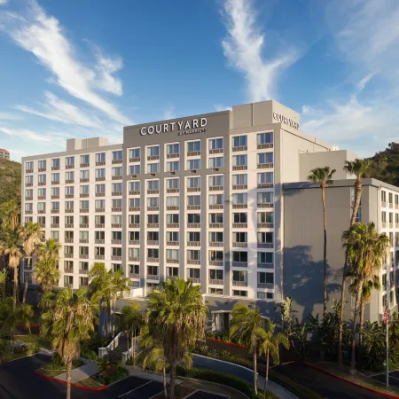 Courtyard San Diego Mission Valley/Hotel Circle Отели рядом с достопримечательностью «Мишен-Вели»