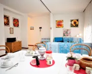 Goditi la tua vacanza nel nostro accogliente appartamento a Lignano Hotel a Lignano Pineta