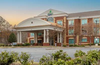 Holiday Inn Express & Suites MEMPHIS/GERMANTOWN by IHG Hotels in Shelby County