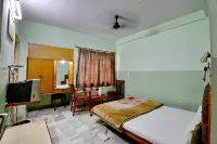 Hotel Yatrik Hotels in Deoghar