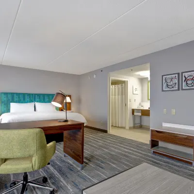 Hampton Inn & Suites by Hilton Guelph Hotels near Alumni Stadium