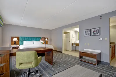 Hampton Inn & Suites by Hilton Guelph Hotels in Fergus