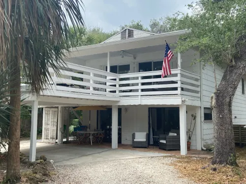 Enjoy our Private Beach Access! Hotels in Wabasso Beach