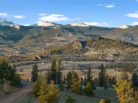 -- New Build -- Horseshoe Hideaway with Amazing Views