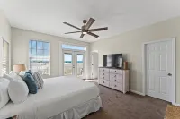 Drench in the Beach & Pool - Summer vibes/4Bd/5Ba