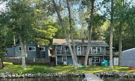 Lakeside Bliss: Ideal Rental on Potato Lake close to Downtown Park Rapids