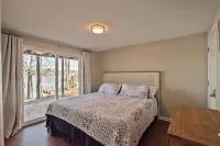 Lake Tillery- Beautiful sunrises, large screened porch, and newly renovated home