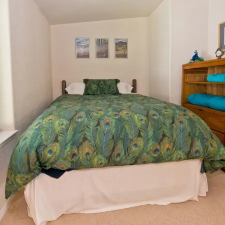 Private Beach Access, Clean, Comfortable Home between Sequim & Port Angeles