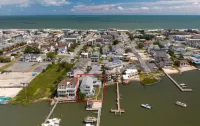 Middle of Dewey ,On the Bay, Close to the Beach