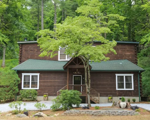 Charming 2Br Highlands Cottage with Cozy Fireplace, 3 Min to Main St & Dry Falls Ξενοδοχεία στην πόλη Highlands