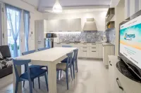 THE PORTICO ON THE SEA