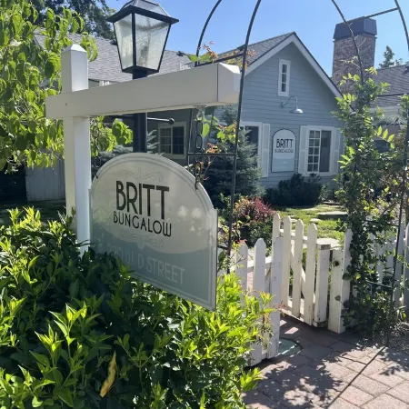 Spa Like Stay at the Award Winning Britt Bungalow in the Heart of Jacksonville