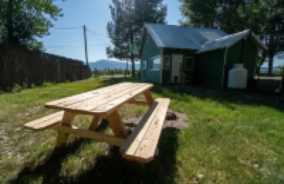 The Green House - Minutes from the Entrance to Crater Lake National Park