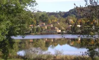 HOLIDAY VILLAGE OF LAKE MENET / FACING THE LAKE OF 14 HECTARES