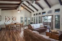Midtown Condo great views- Game Room - Sleeps 8+