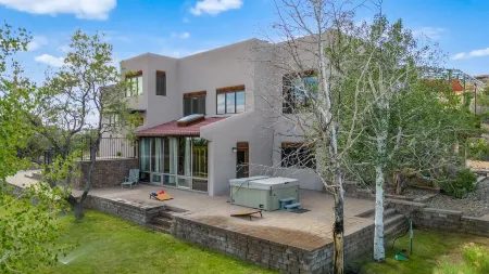 La Adventura - Direct Access to Public Land- Pool- City Limits