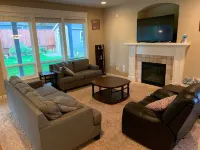 Work or Play 5B retreat.Great Location near Nike, 15mins to downtown Hotel a Cedar Hills