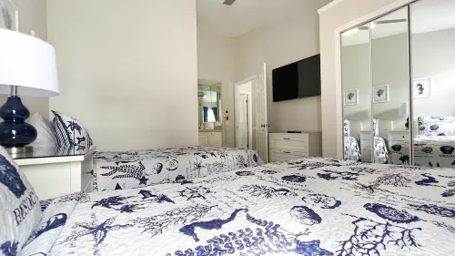 Perfect family two story Villa 8 near SeaWorld