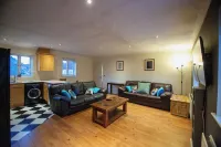 Spacious stylish entire coach-house in the beautiful Somerset town of Frome Hotel a Frome
