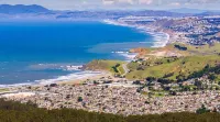 Beachfront Ocean Views 20 mins to San FranciscoNeptune 3)