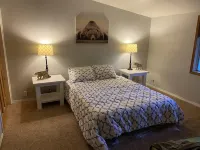 Cabin in the Pines - 3 Minutes to the beach, docks or golf!