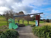 Pet friendly. Park, walking track and adventure playground close by. Hotels in Warragul