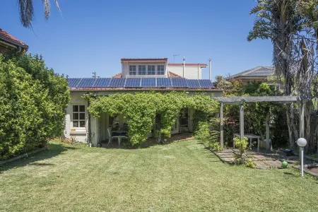 Sunny self contained LOFT near Bondi Beach -AC-Aspect Отели рядом с достопримечательностью «Заказник Дадли Пейдж»