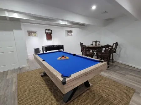 Cabin for up to 10 People !