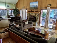 Quiet & Large house - Hot Tub, Pool table, Fast WiFi, EV charger -  close to all