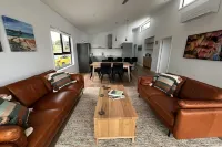 HORIZON at BINALONG BAY Have fun with the whole family at this new beach house.