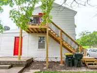 Vintage Space! 60 Seconds from Downtown Lee Summit Hotels in Lee's Summit