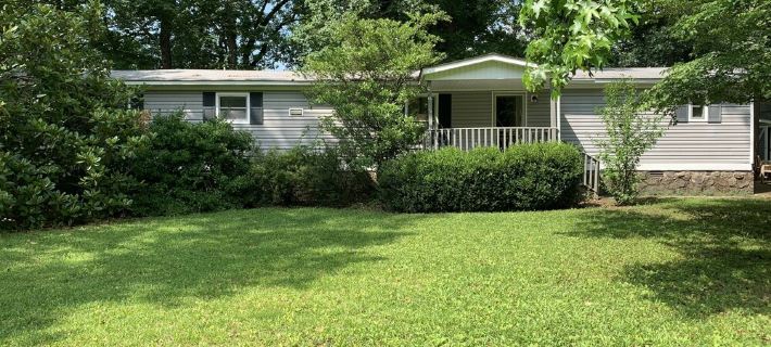 Not-SO-Ordinary Trailer! A Lovely Getaway on the Little Red River with Hot Tub! Hotels in Cleburne County