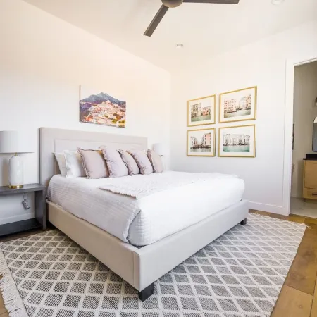 Black Ridge Villa near Sand Hollow & Zions. Sleeps 32. Private pool & hot tub.
