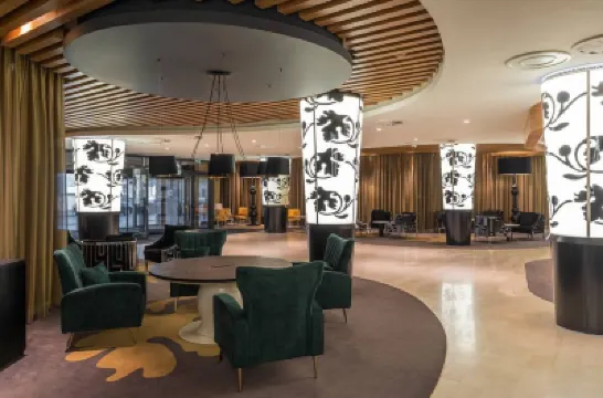 Hotel Robinson-Siti Hotels near Island of Tears