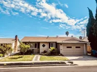 The Happy Hideaway - Swimming pool inside - 3BR - 2BA-  Look at me! Hotels near California State University, East Bay