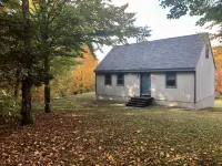Hideaway in the Great North Woods - direct access to snowmobile trails エロルのホテル