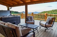 TIMBER RIDGE / LONG RANGE MOUNTAIN VIEWS / HOT TUB  / GAME ROOM / PET FRIENDLY