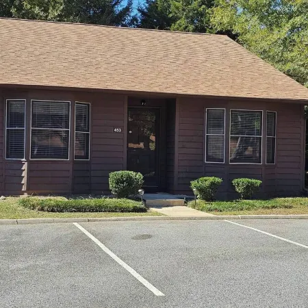 Charming 3-bedroom townhome in welcoming High Point near HPU University