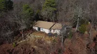 Secluded Lakehouse Right on Lake Eufaula!