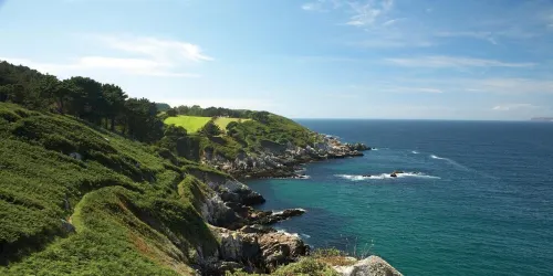 Superb sea view with pool Hotels in Douarnenez