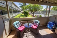 Limited Offer! Couples Getaway! Beach, Pool, Tennis, AC. Video Tour!